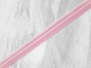 Guma łamana różowa z jednej strony połyskująca - 2cm 