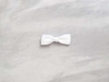 Biała elegancka kokardka - 10 szt.