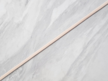 Guma miękka półpłaska makaron, beżowy - szerokość 0,55 cm