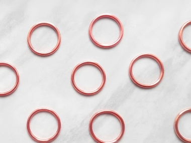 Kółka metalowe rose gold - 10 lub 100 sztuk - szer. 18 mm
