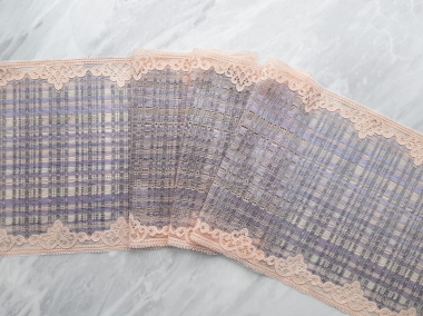 Morelowa elastyczna koronka w kratkę - szerokość 18,5 cm